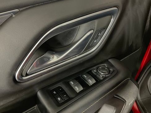 Used 2023 GMC Yukon XL SLT w/ SLT Premium Package AWD/4WD image 27