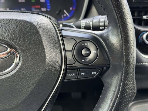 Used 2021 Toyota Corolla XSE FWD image 10