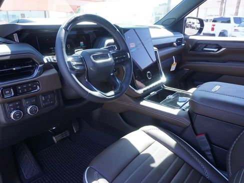 New 2026 GMC Yukon XL Denali Ultimate w/ LPO, Illumination Package image 18