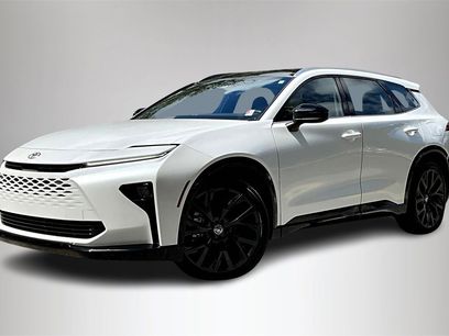 Used 2025 Toyota Crown Signia