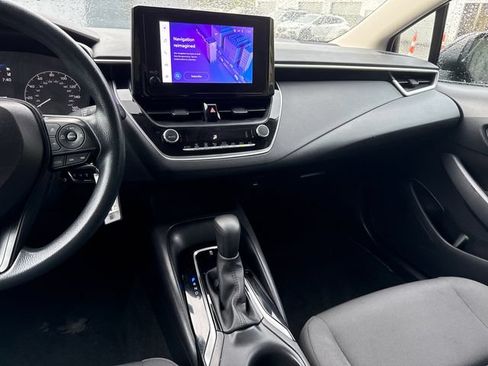 Used 2024 Toyota Corolla LE FWD image 21