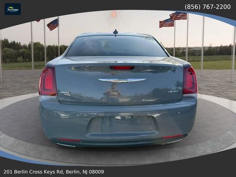Used 2019 Chrysler 300 S image 4