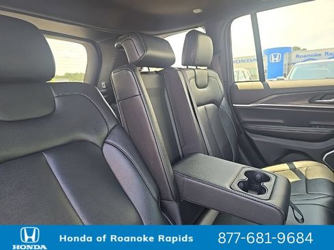Used 2024 Jeep Grand Cherokee Limited 4xe AWD/4WD image 15