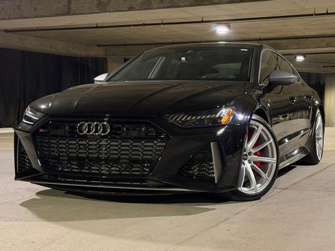 Used 2024 Audi RS 7 Performance AWD/4WD image 30