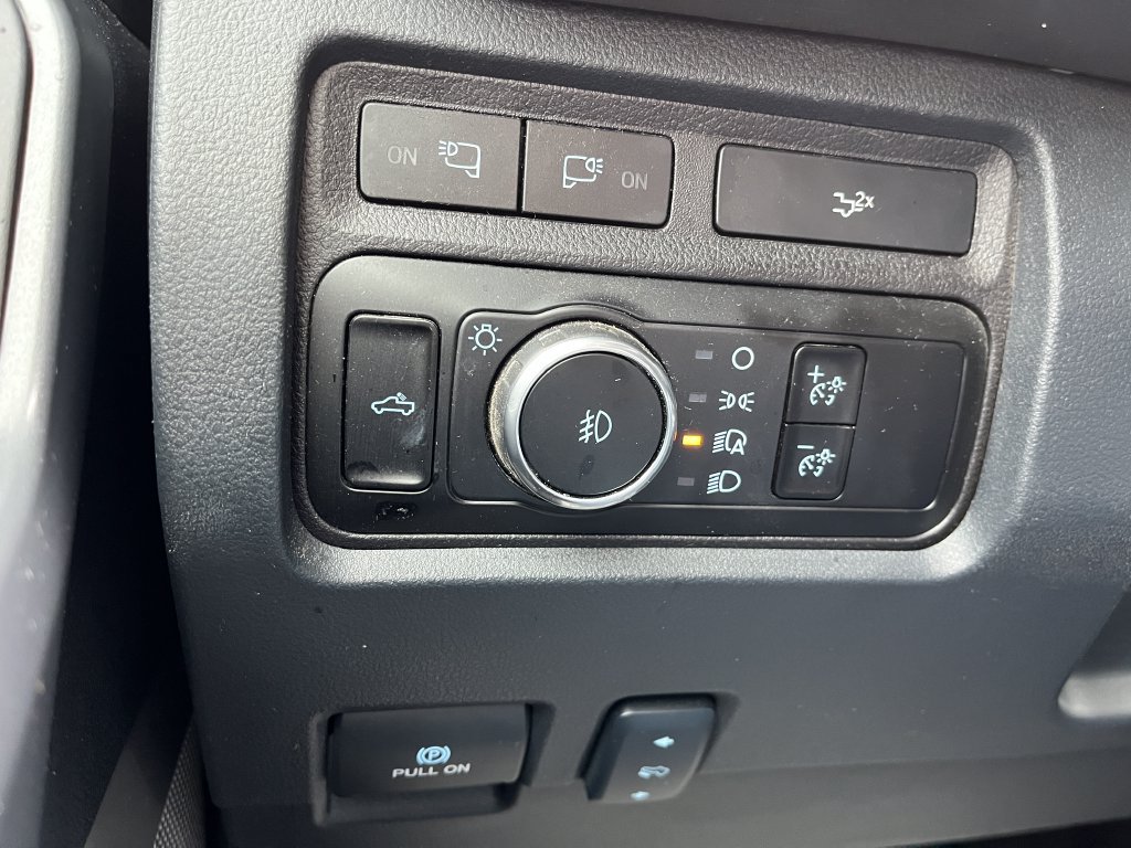 Used 2024 Ford F350 Lariat w/ Lariat Ultimate Package AWD/4WD image 23