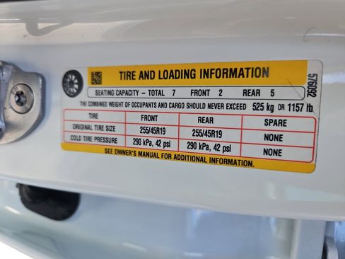 Used 2022 Tesla Model Y Long Range image 26