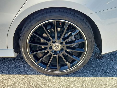 Used 2022 Mercedes-Benz A 220 4MATIC image 5