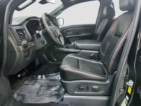 Used 2024 Nissan Titan PRO-4X w/ Pro-4x Convenience Package AWD/4WD image 22
