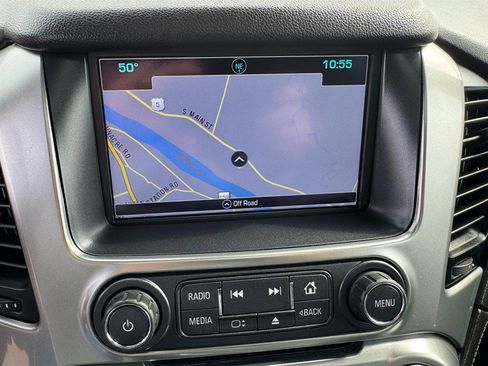 Used 2019 Chevrolet Tahoe LT w/ RST Edition image 19