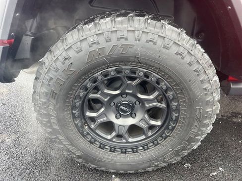 Used 2024 Jeep Wrangler Willys image 33