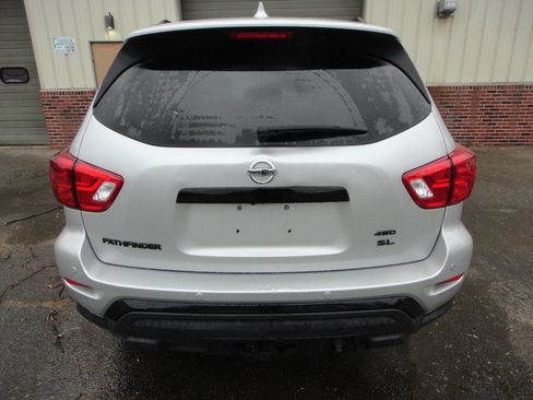Used 2019 Nissan Pathfinder SL image 5