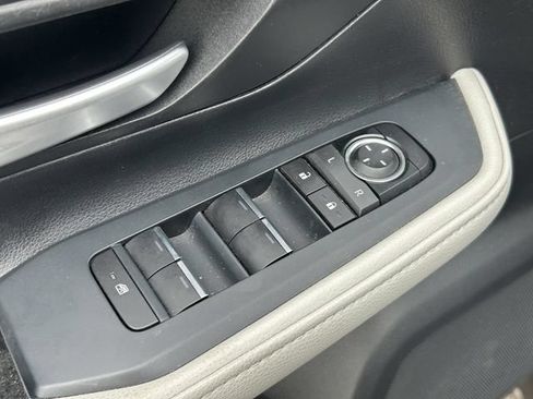 Used 2025 Toyota Grand Highlander FWD image 23