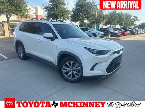 Used 2024 Toyota Grand Highlander FWD image 1