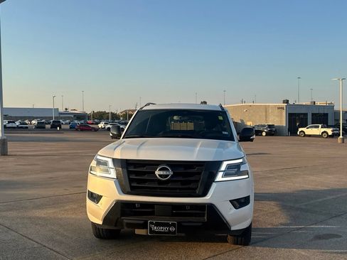 Used 2021 Nissan Armada SL w/ Midnight Edition Package RWD image 5