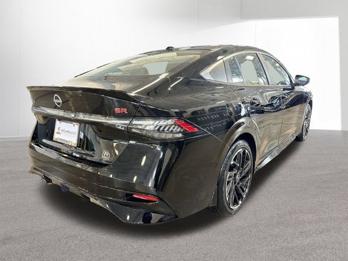 New 2026 Nissan Sentra SR w/ SR Premium Package FWD image 34
