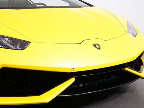 Used 2017 Lamborghini Huracan LP 610-4 image 19