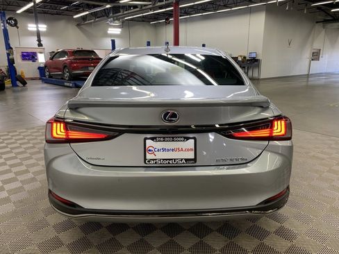 Used 2022 Lexus ES 300h F Sport image 15