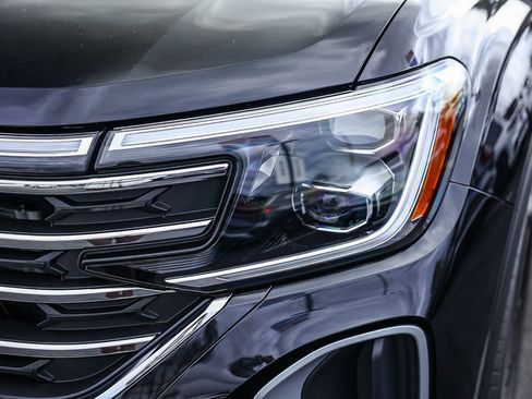 New 2026 Volkswagen Atlas SE image 17