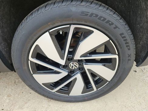 Used 2024 Volkswagen Atlas SE FWD image 25