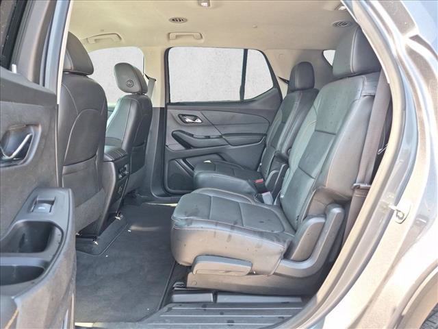 Used 2020 Chevrolet Traverse LT w/ Driver Confidence II Package FWD image 17