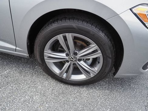 Used 2023 Volkswagen Jetta SE FWD image 35