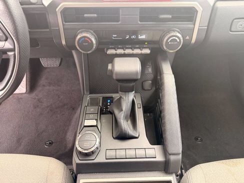 Used 2025 Toyota 4Runner SR5 RWD image 5