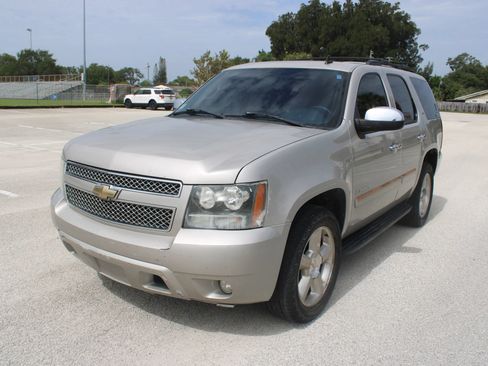 Used 2007 Chevrolet Tahoe LTZ w/ LTZ Preferred Equipment Group RWD image 31