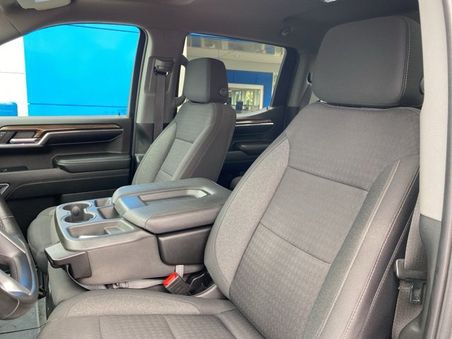 Used 2023 Chevrolet Silverado 1500 RST AWD/4WD image 15