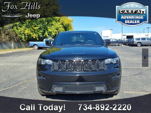 Used 2018 Jeep Grand Cherokee Altitude AWD/4WD image 2