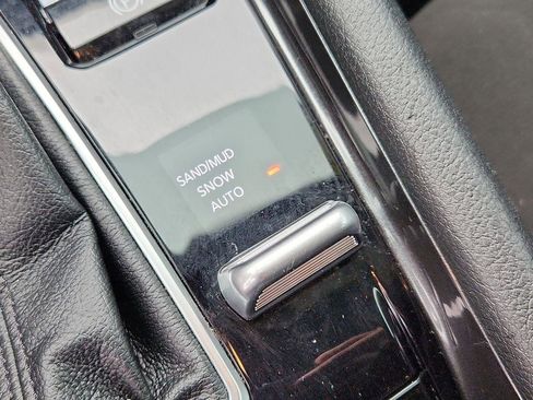 Used 2024 Jeep Compass Sport image 19