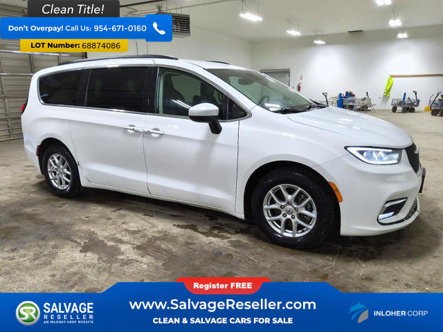 Used 2022 Chrysler Pacifica Touring-L FWD image 5