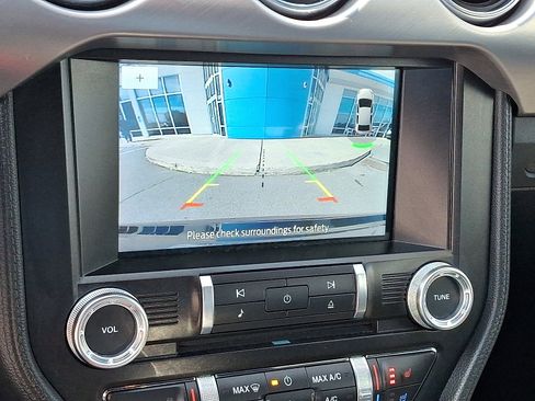 Used 2022 Ford Mustang GT Premium image 17