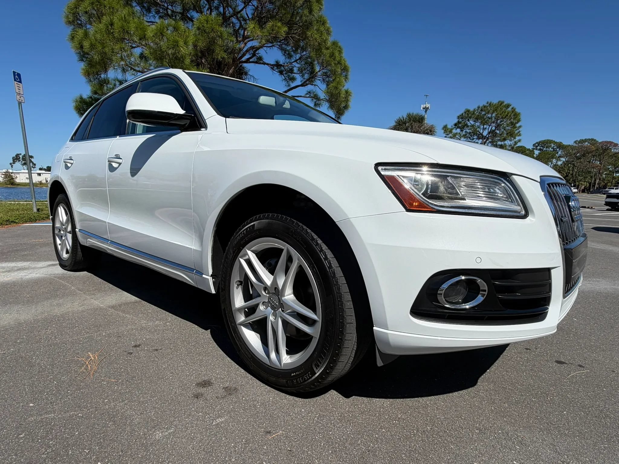 Used 2016 Audi Q5 2.0T Premium Plus AWD/4WD image 4