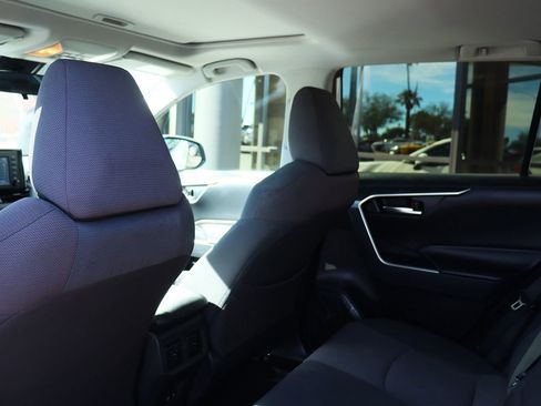 Used 2019 Toyota RAV4 XLE image 31