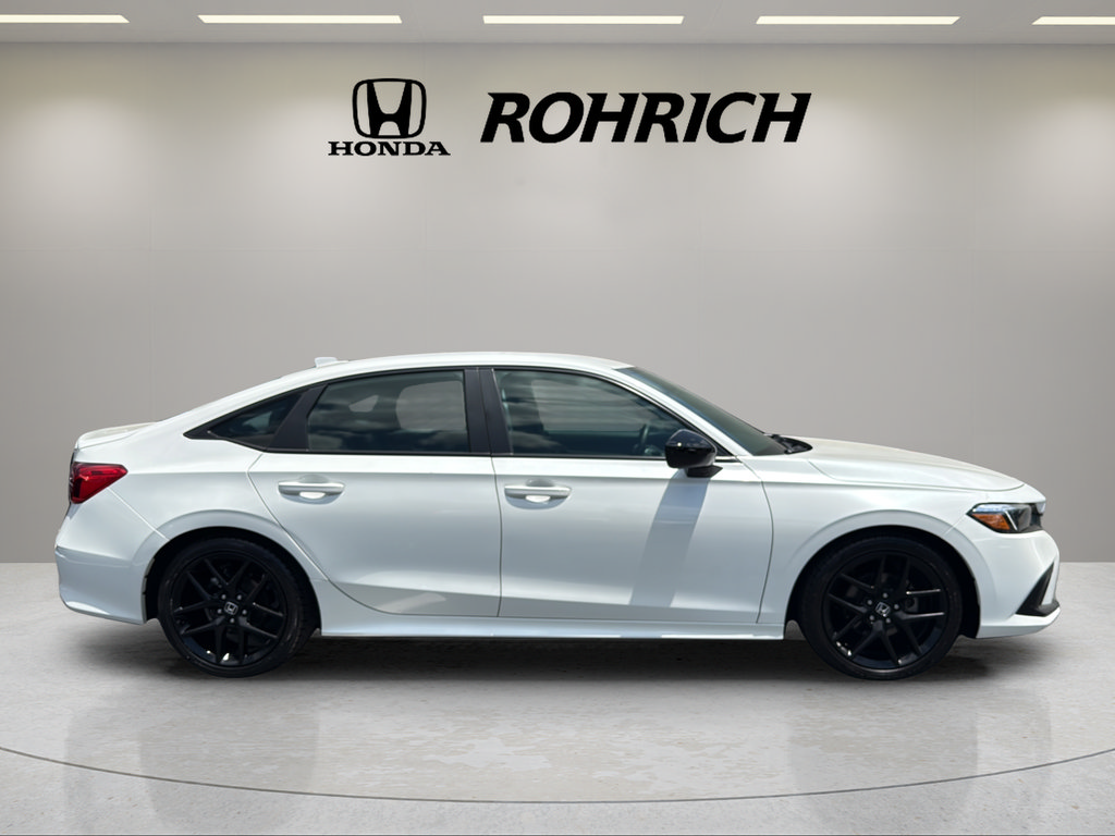 Used 2023 Honda Civic Sport image 5