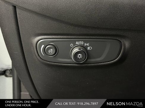 Used 2024 Chevrolet Equinox LS w/ LS Convenience Package FWD image 26
