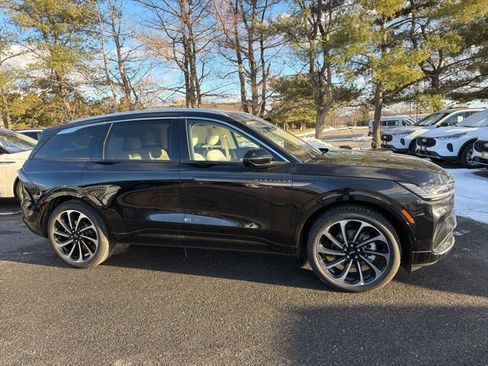 New 2026 Lincoln Nautilus Black Label image 2