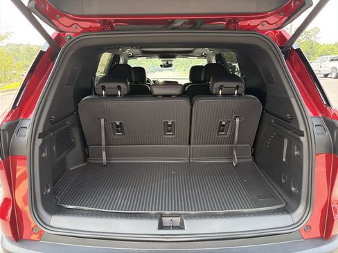 New 2026 Chevrolet Traverse Z71 w/ Enhanced Driving Package AWD/4WD image 19