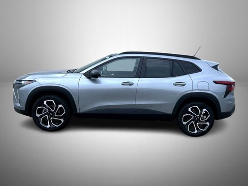New 2025 Chevrolet Trax RS w/ Sunroof Package image 8