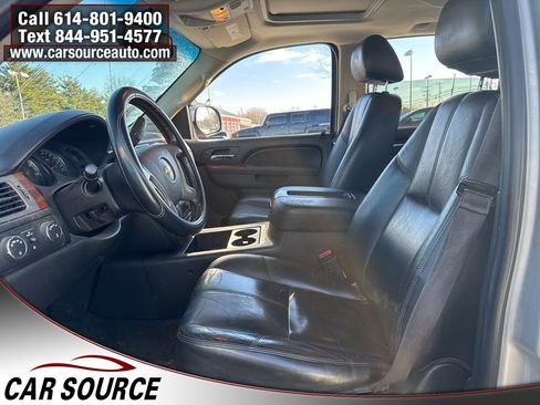 Used 2013 Chevrolet Avalanche LT image 6