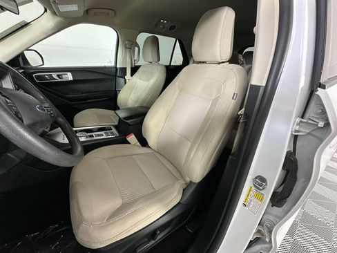 Used 2021 Ford Explorer 2WD image 11