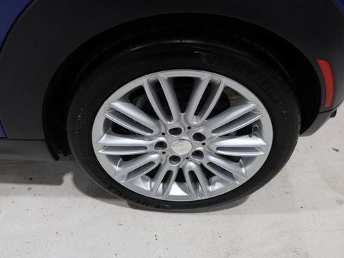 Used 2019 MINI Cooper S w/ Signature Upholstery Package FWD image 31