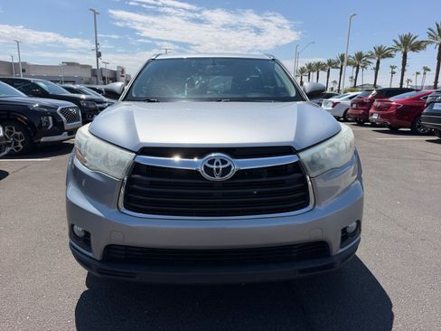 Used 2015 Toyota Highlander XLE AWD/4WD image 23