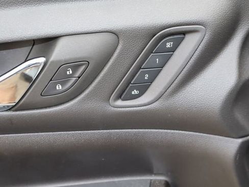 Used 2023 GMC Acadia SLT w/ Elevation Edition FWD image 22