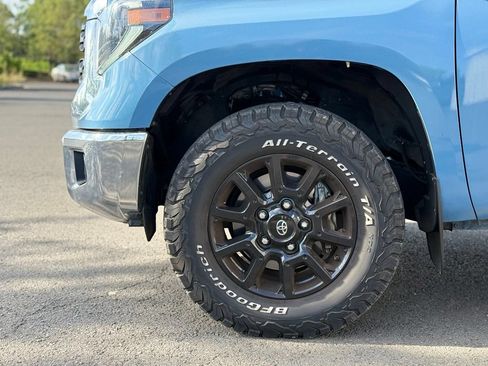 Used 2020 Toyota Tundra SR5 w/ TRD Off-Road Package AWD/4WD image 9