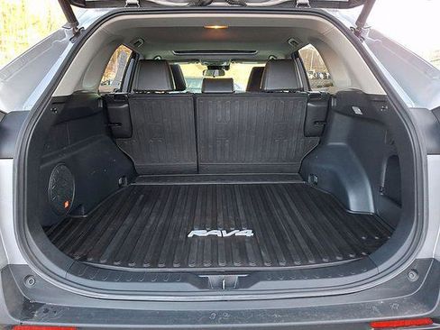 Certified 2020 Toyota RAV4 XLE Premium AWD/4WD image 28