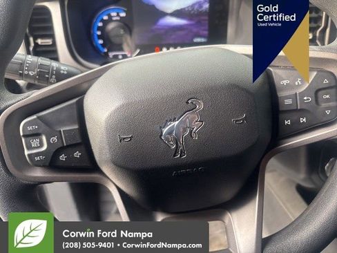 Used 2022 Ford Bronco 4-Door AWD/4WD image 14
