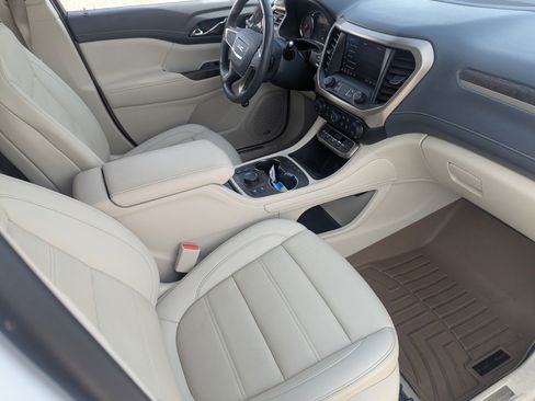 Certified 2021 GMC Acadia Denali w/ Denali Ultimate Package image 14