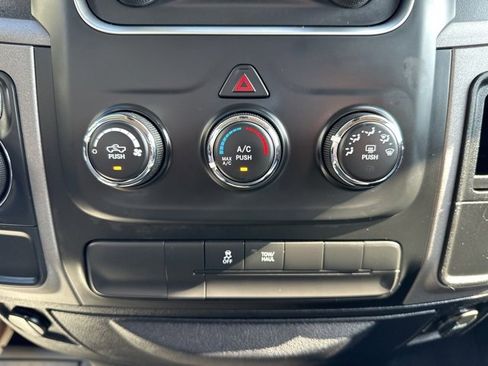 Used 2017 RAM 1500 Express image 15