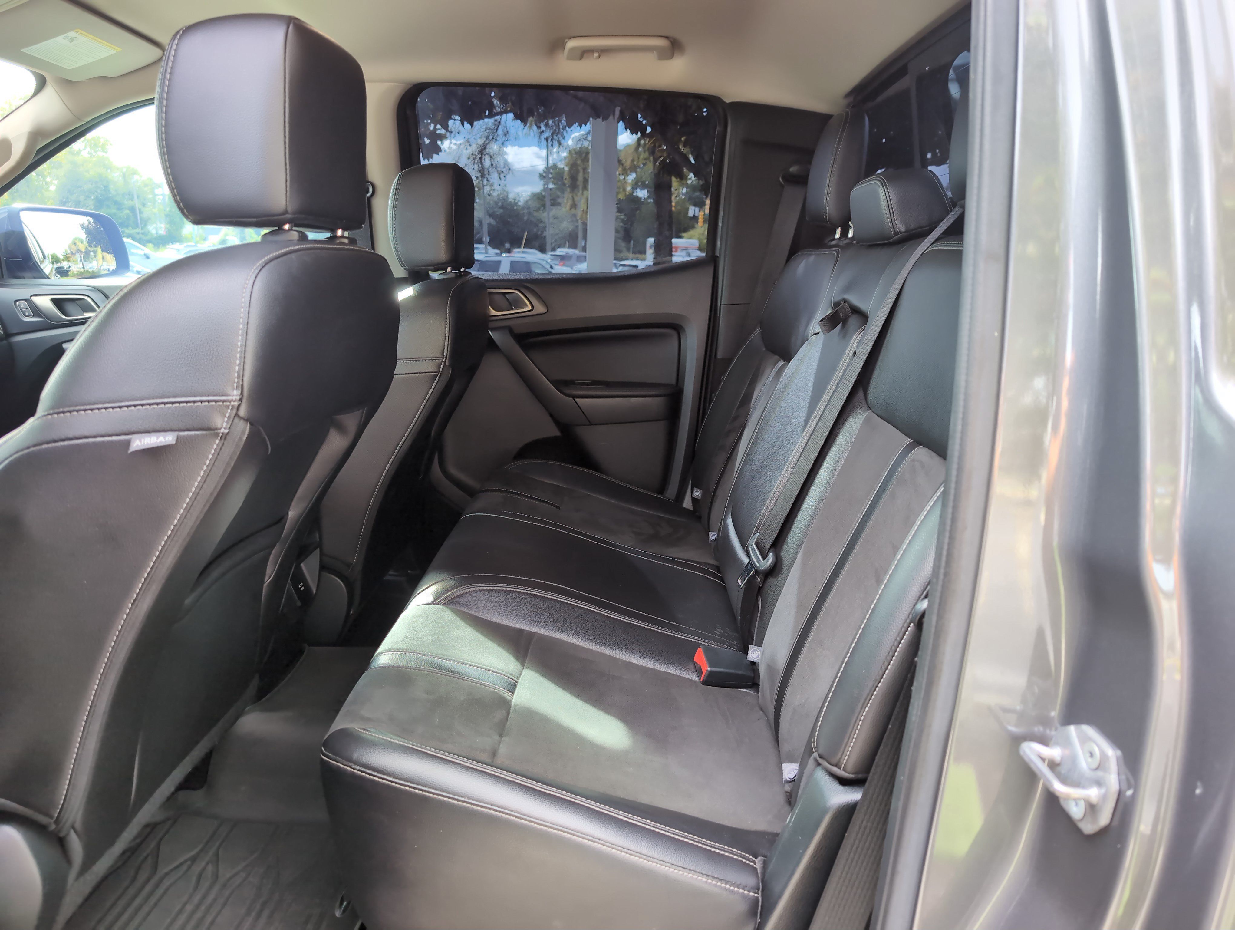 Used 2022 Ford Ranger Lariat w/ Tremor Off-Road Package AWD/4WD image 30